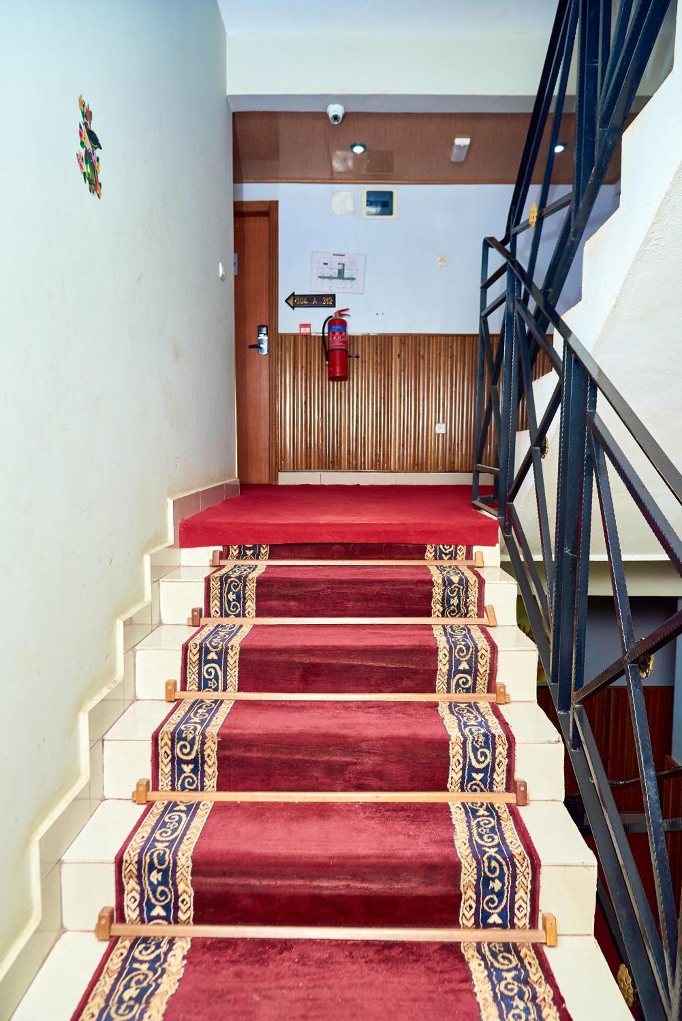 Congress Hotel Yaounde Exterior photo
